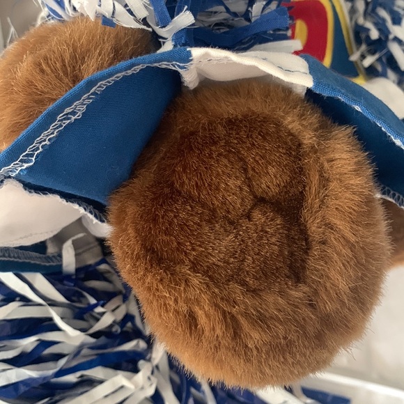 Cheerleader Bear NWT, Pawsenclaws Co., 6-piece outfit, Pom Poms & Cheer Necklace - Picture 8 of 15